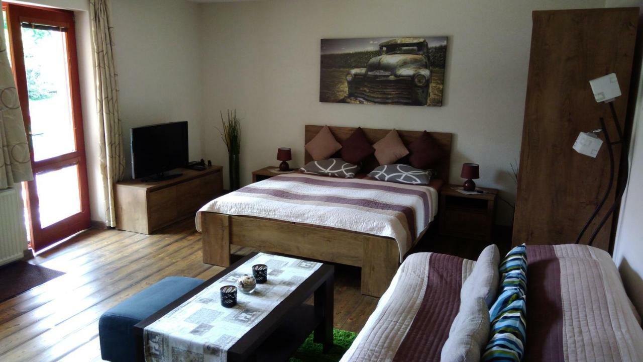 Apartman Route 18 Liptovský Mikuláš Eksteriør bilde
